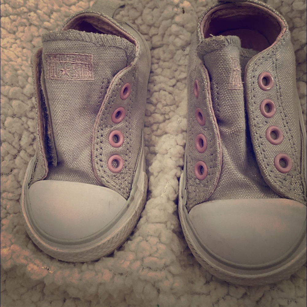 Girl shoes